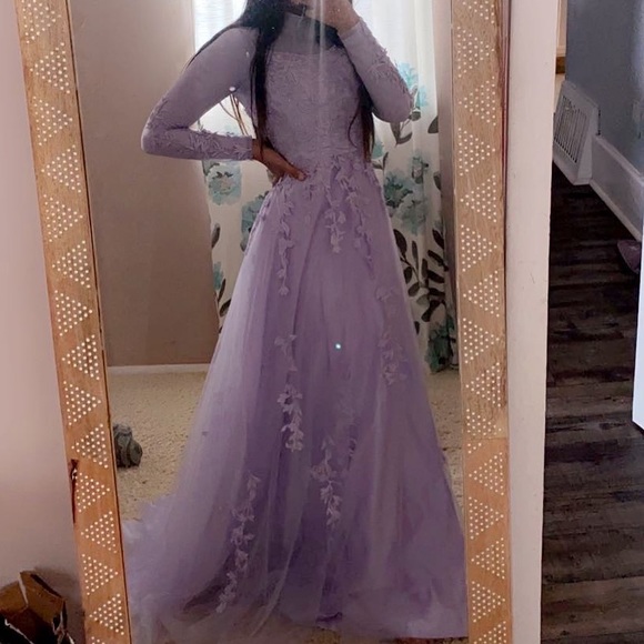 Size 6 lilac dress - Picture 4 of 4